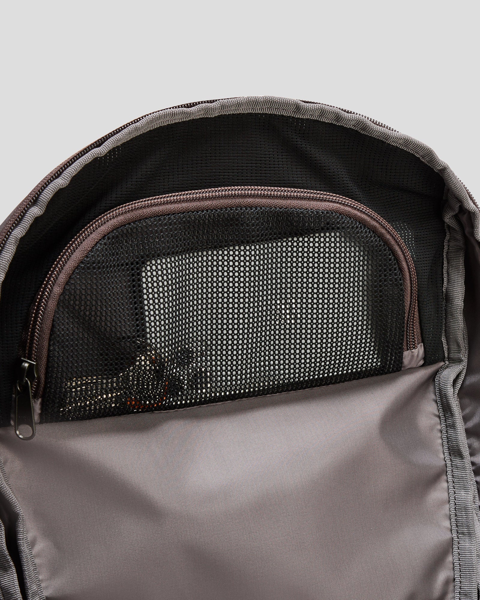 Litehaul Plus 1 v3- 12L - Dark Quartz – Kathmandu US