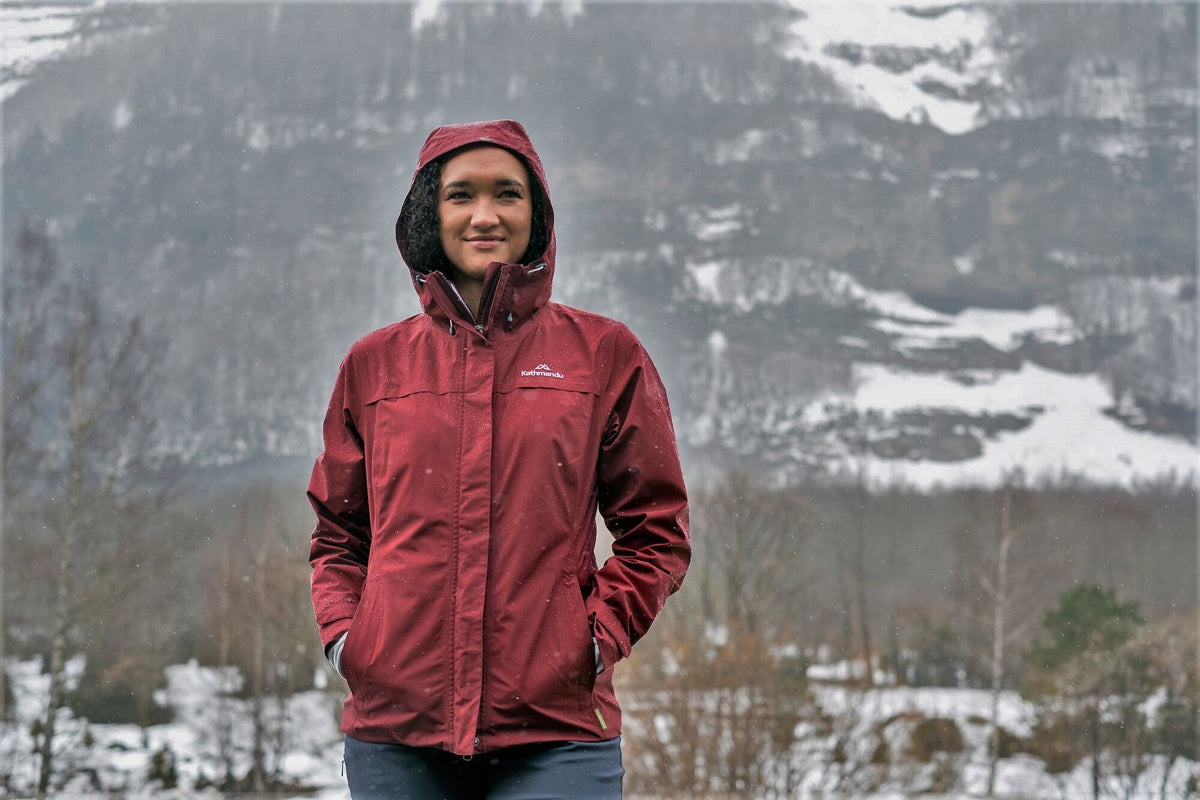 How to dress for a winter hike
