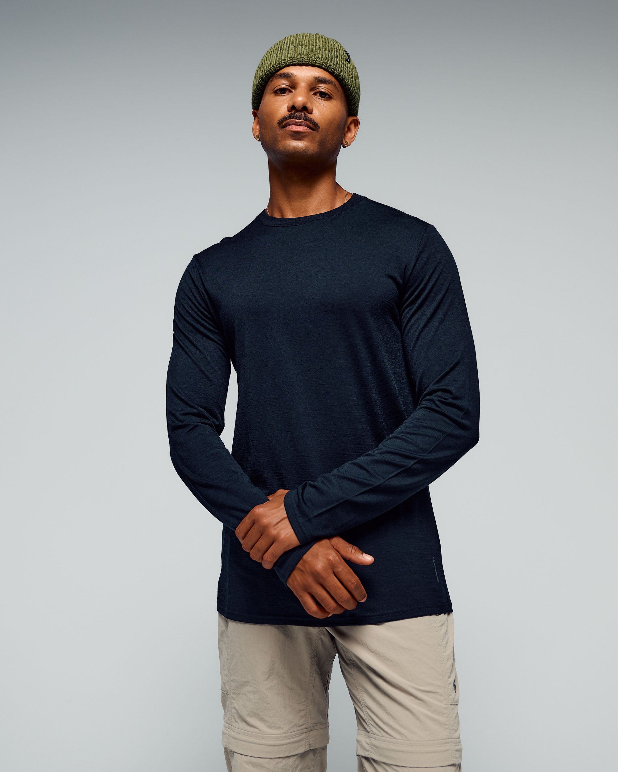 Men's 100% Merino Long Sleeve Crew Top - Black – Kathmandu US