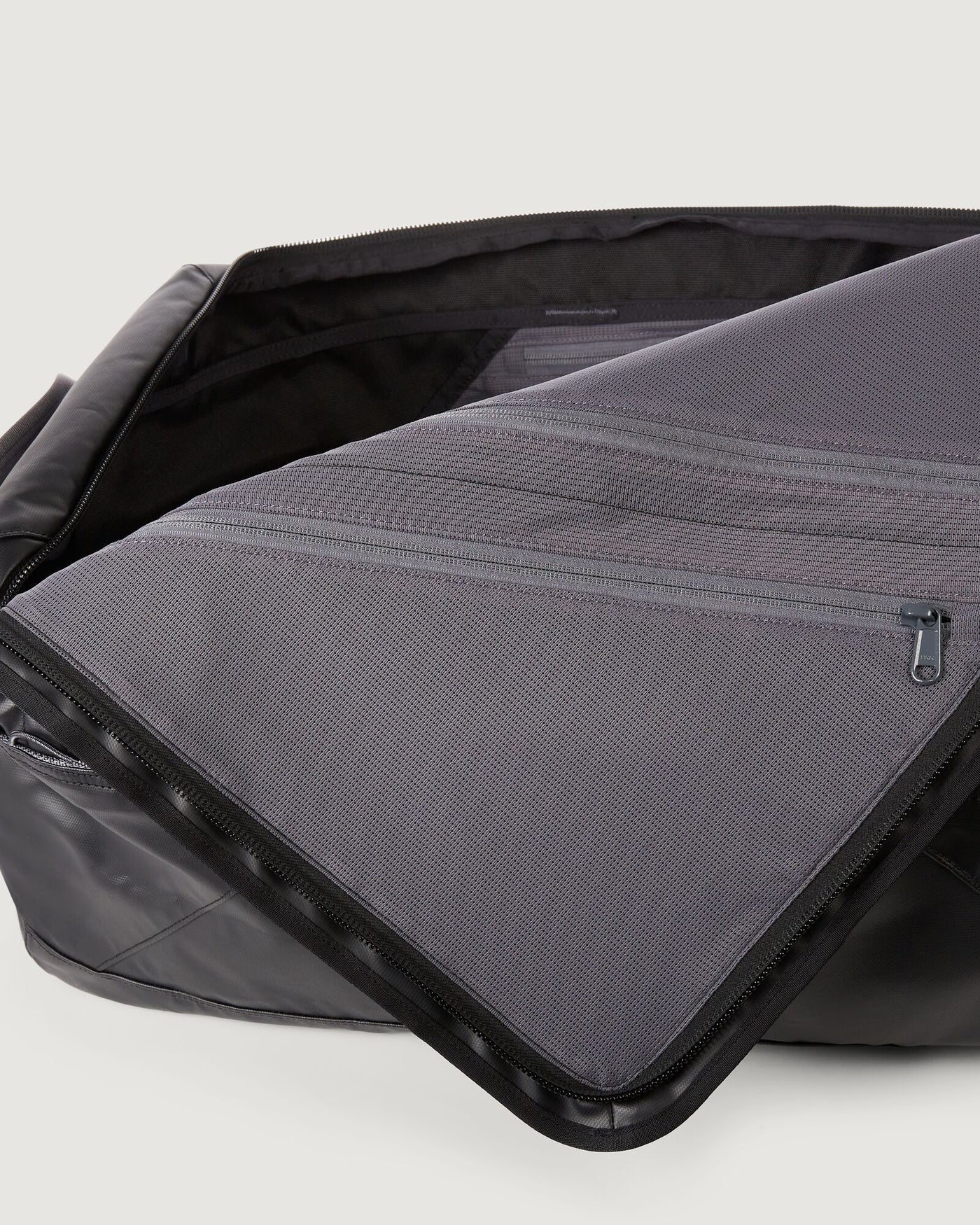 a1756_902_indus_duffel_7_d_1743631275000