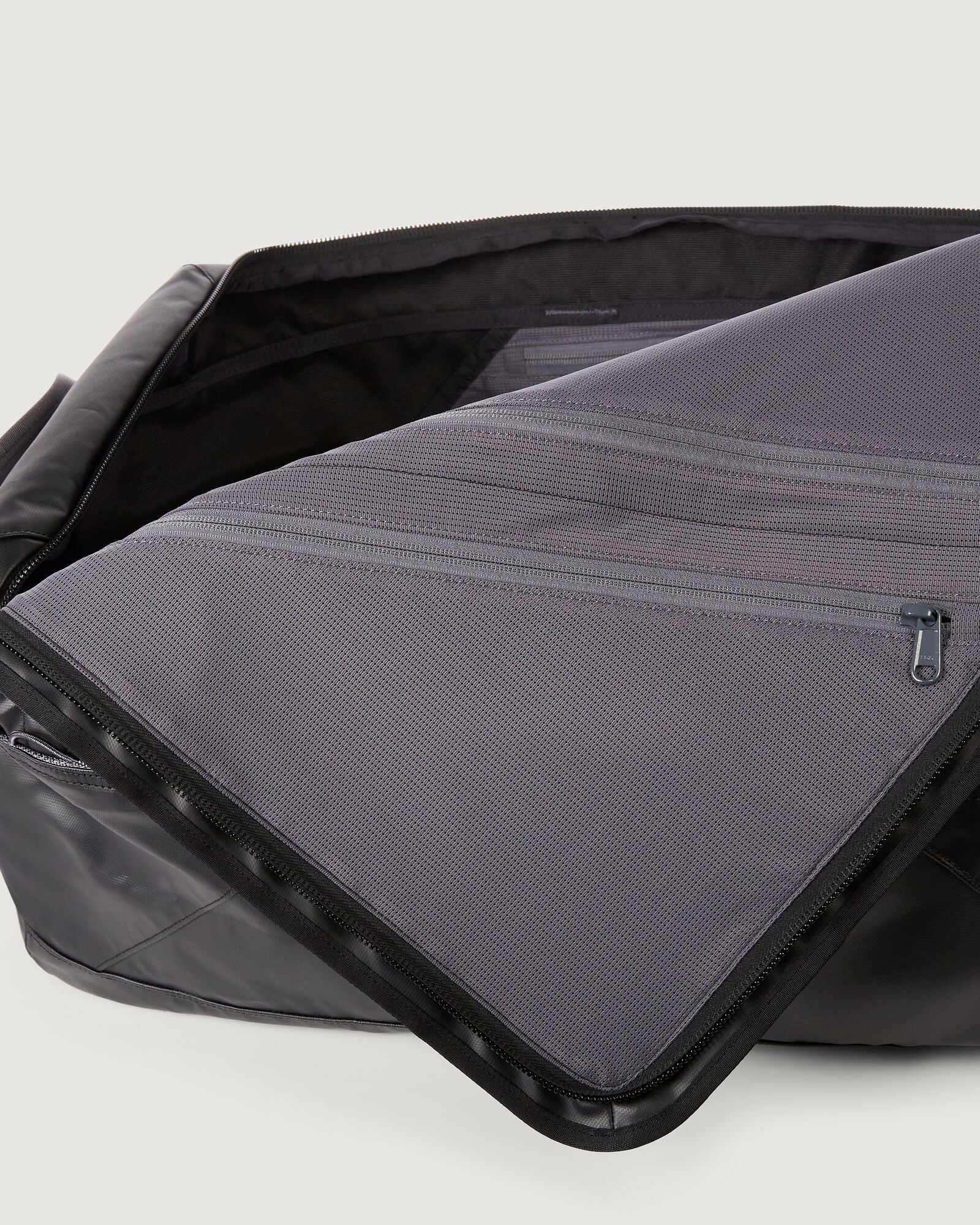 a1756_902_indus_duffel_7_d_1743631275000