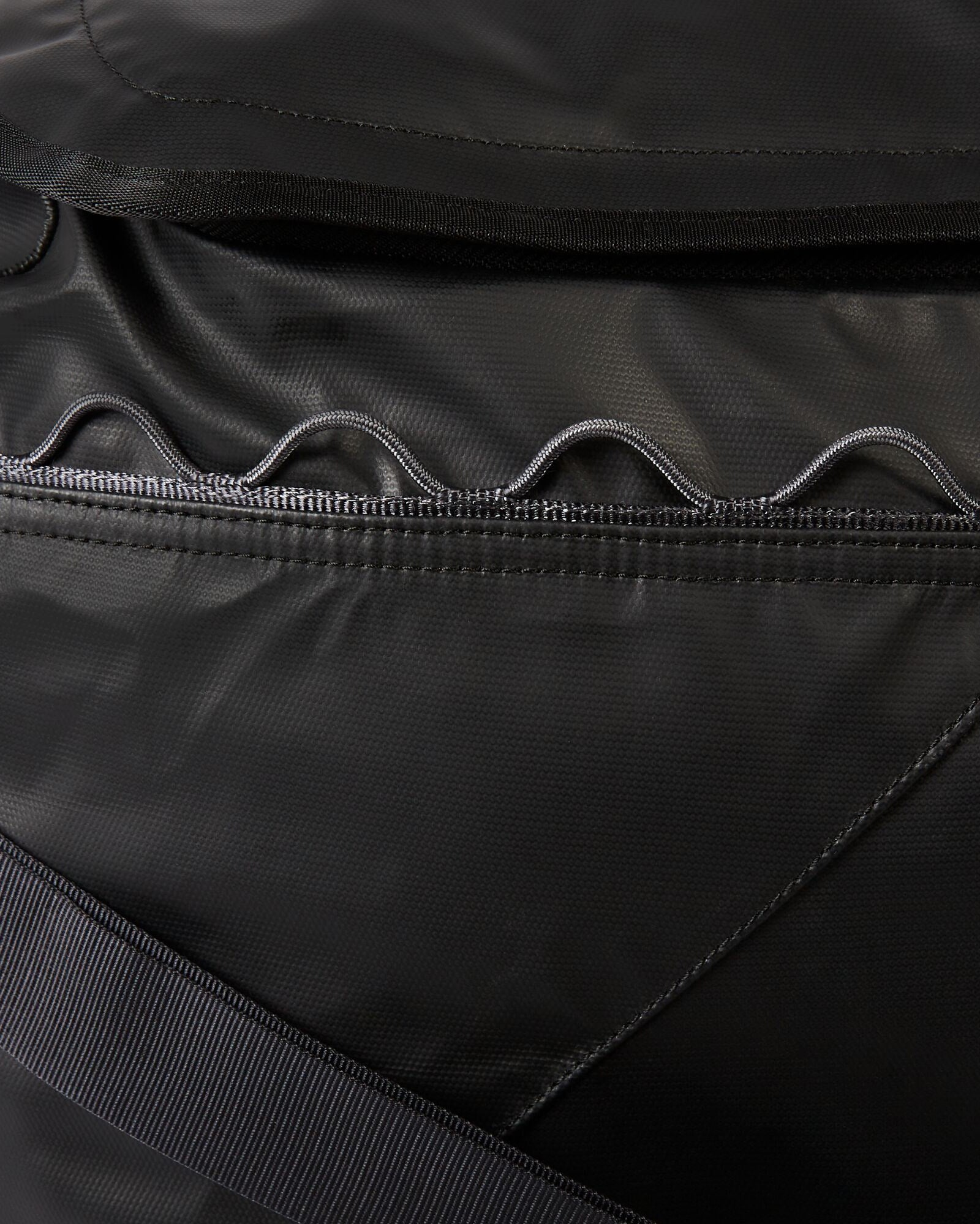 Indus Duffel - 90L - Black – Kathmandu US