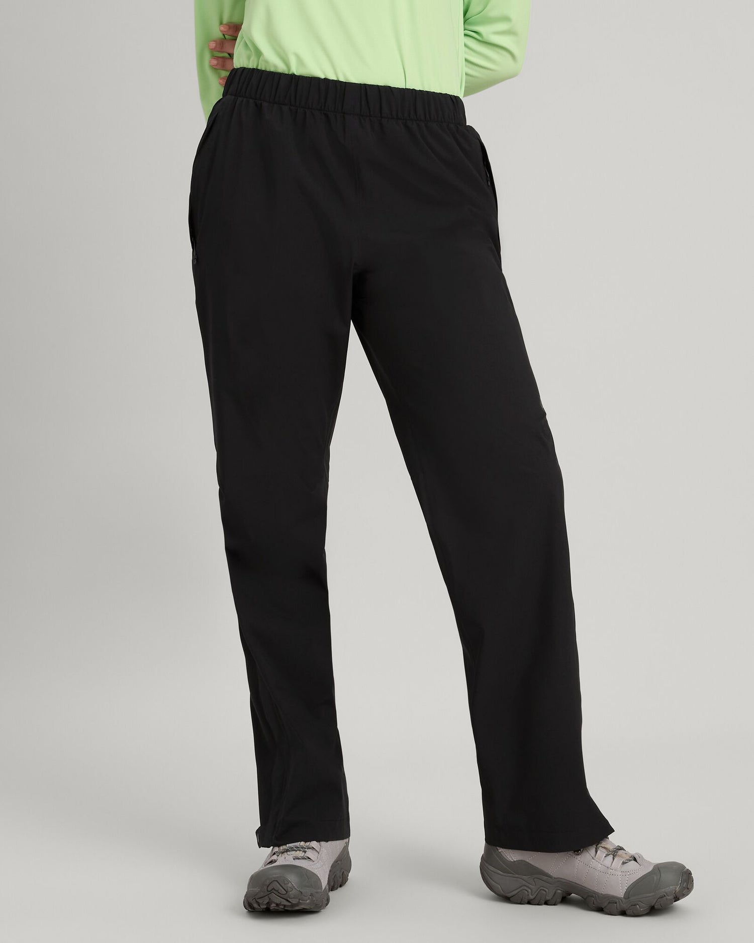 b0478_o4w_trailhead_stretch_2_5l_womens_rain_pants_a_1743633627000