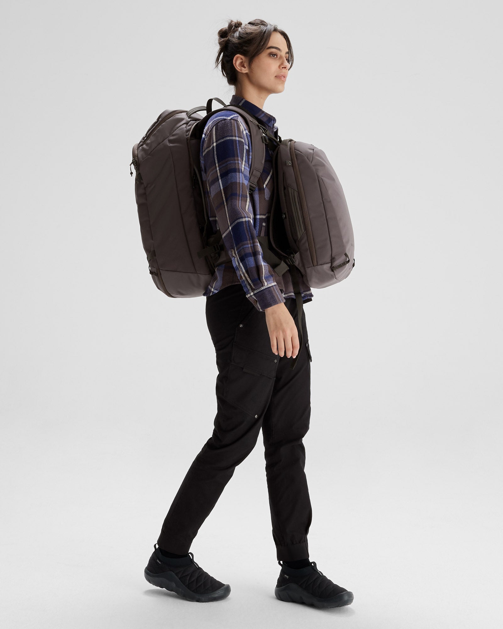 Litehaul Plus 1 v3- 12L - Dark Quartz Kathmandu US Litehaul Plus 1 v3- 12L - Dark Quartz Kathmandu US