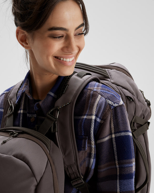 Litehaul Plus v3- 12L Dark Quartz – Kathmandu US