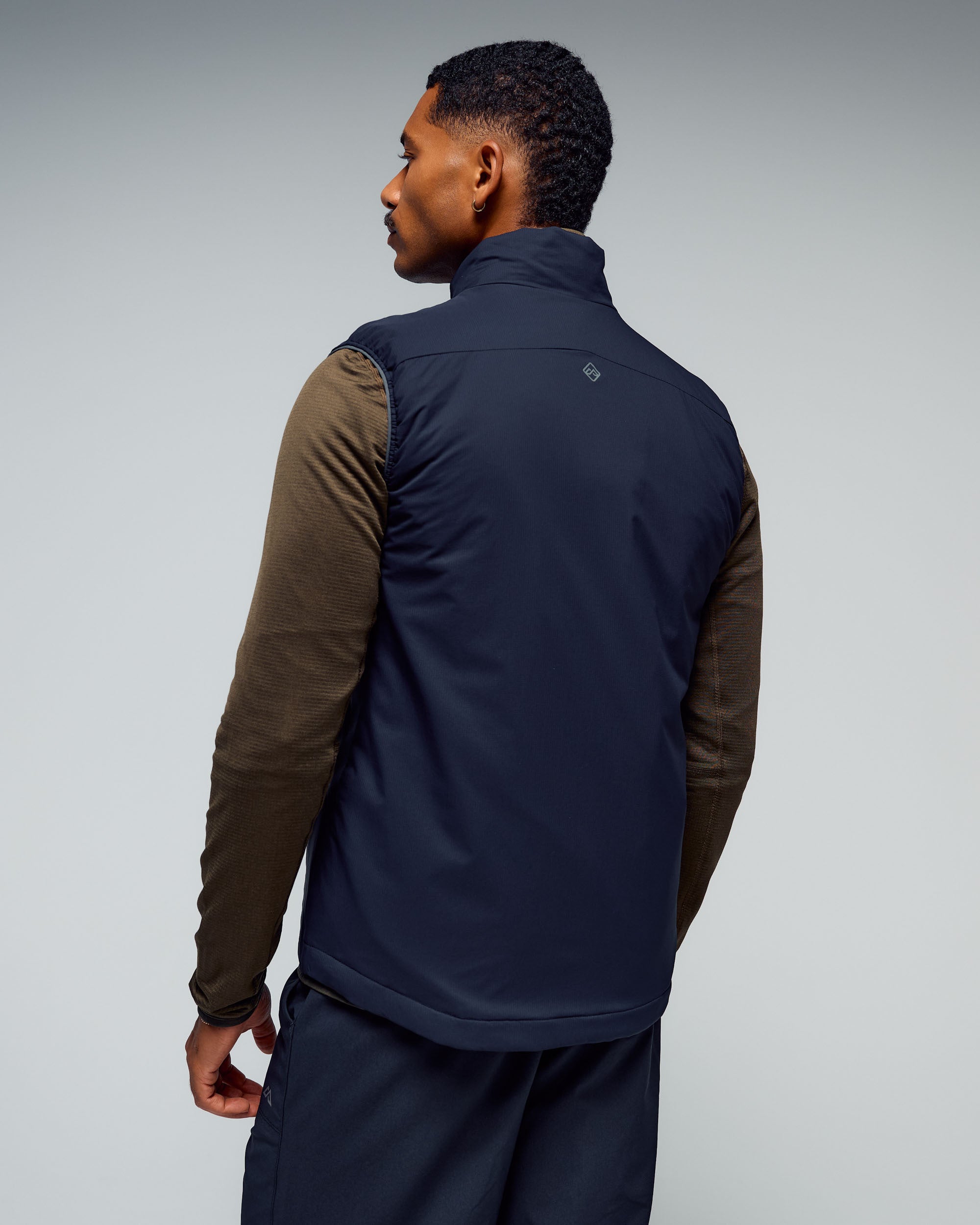 ま*っ様 STONE  PRIMALOFT vest Stone Island Men's Ghost Piece Nylon Smerigliato PrimaLoft Vest in